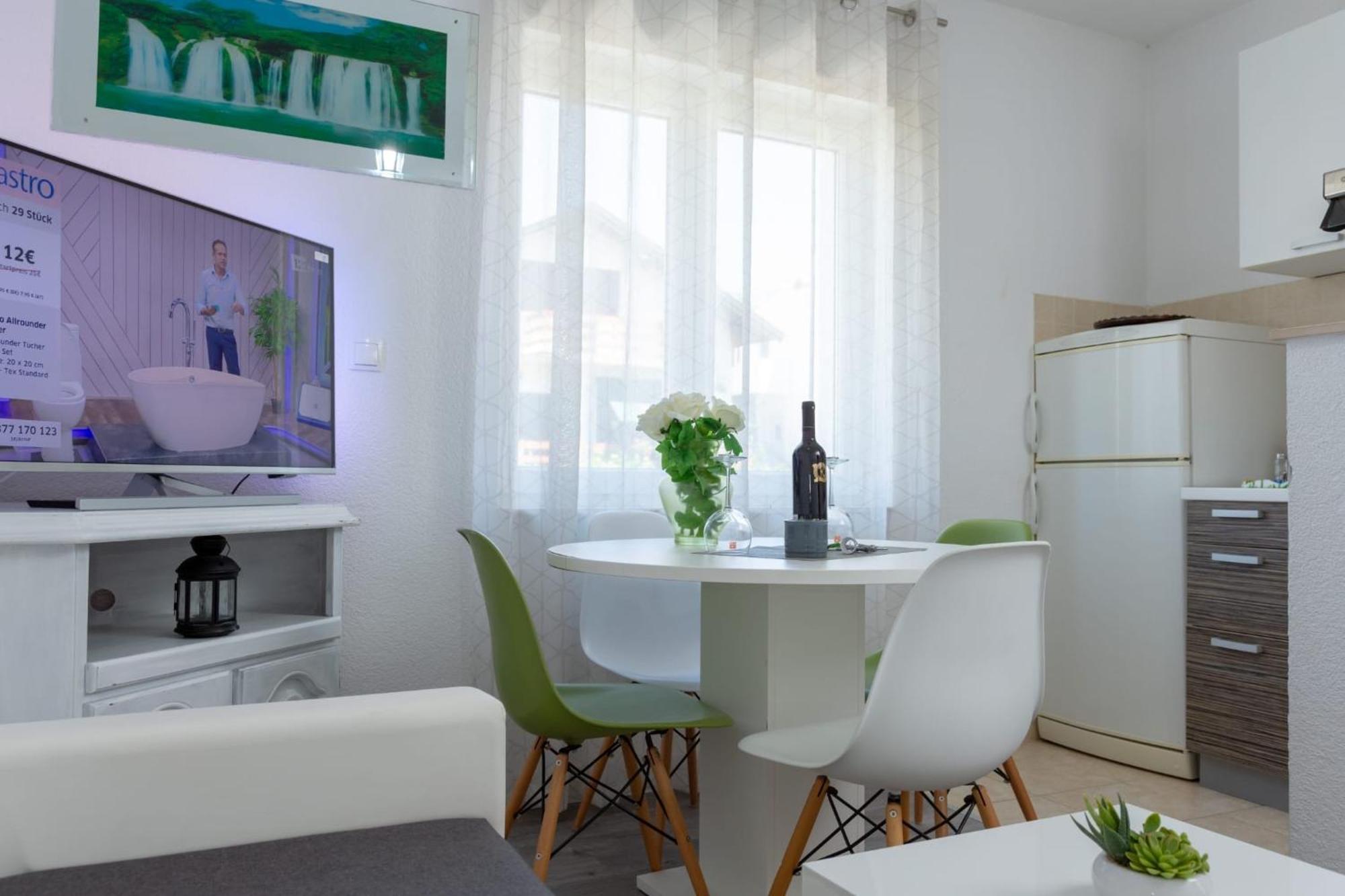 Apartments Pasalic Kaštela エクステリア 写真